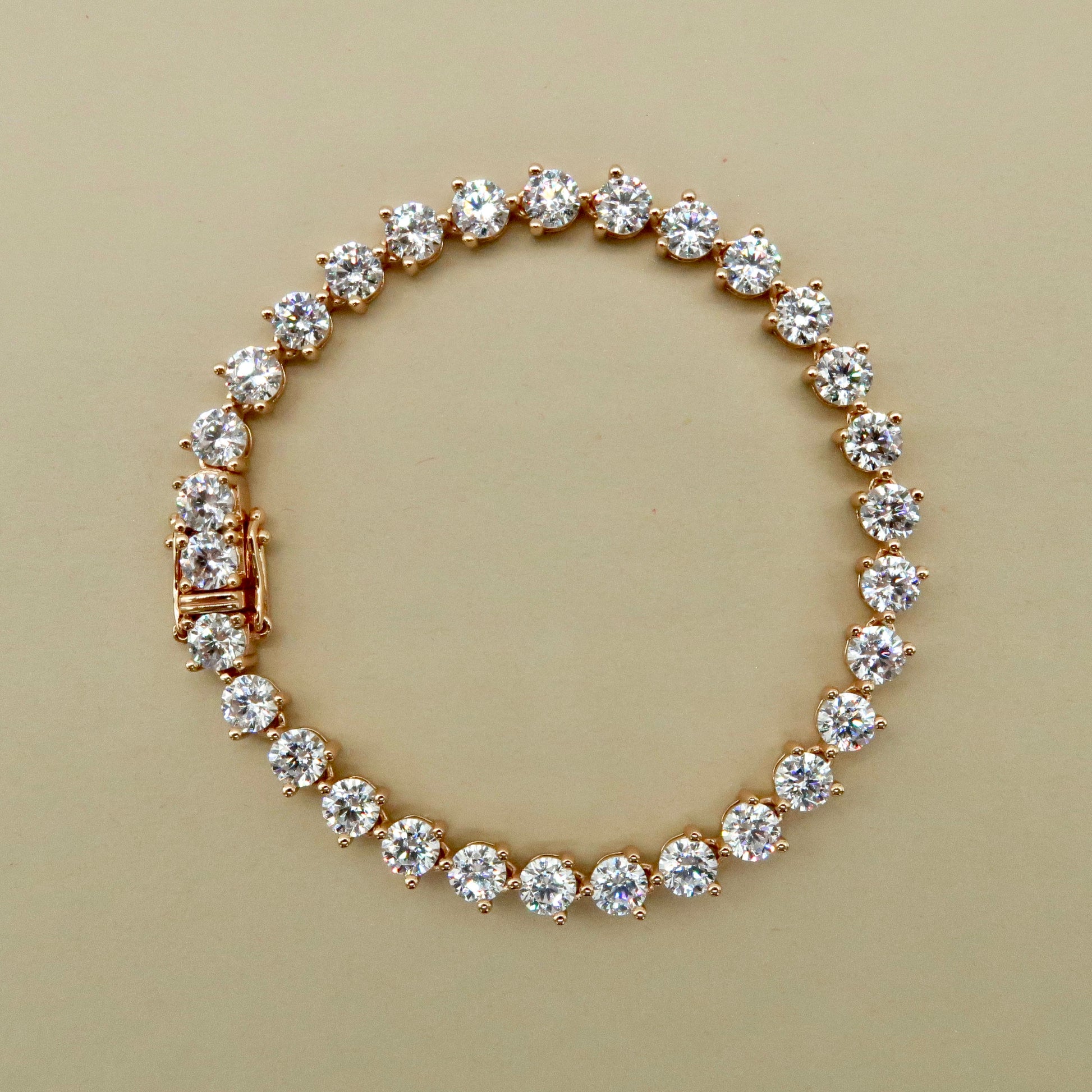 Natalie: Three Prong Diamond Tennis Bracelet - Lush and Company