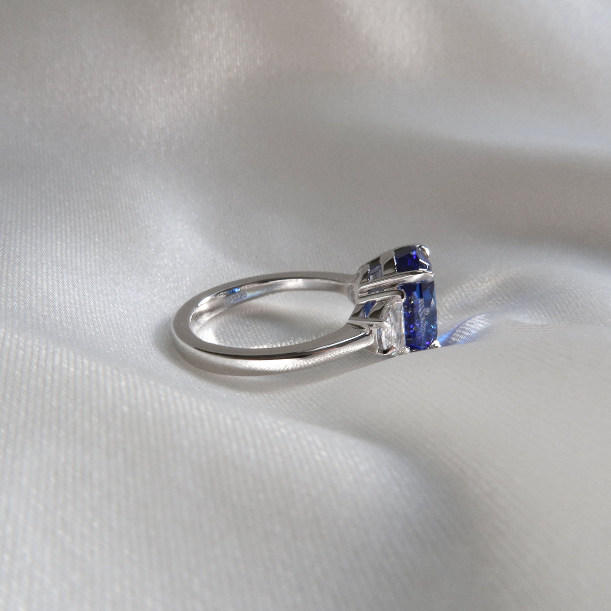 Evelina: 2.5 Carat Oval Sapphire Three Stone Ring - Lush and Company