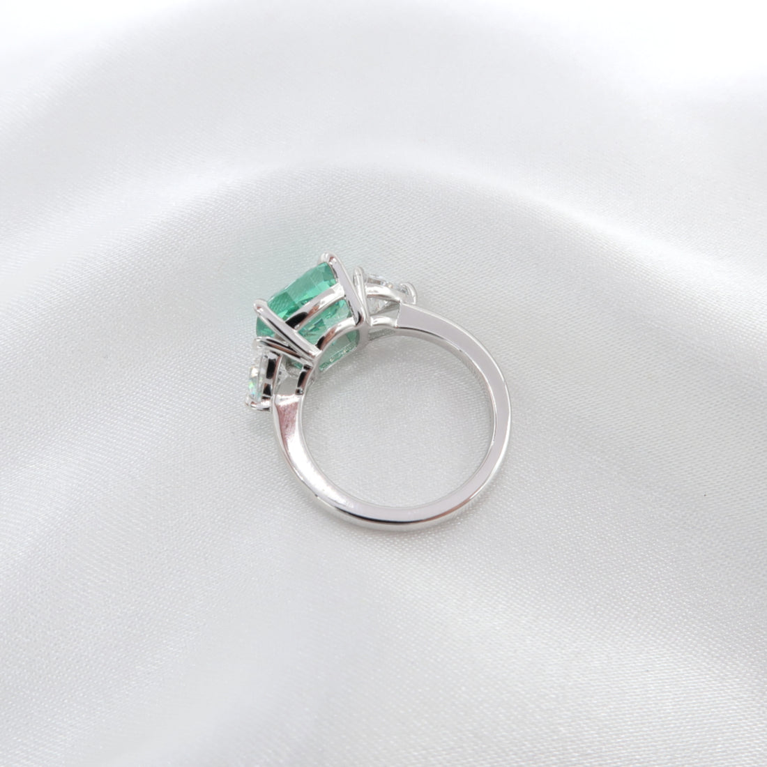 Zulma Ring – Gemstone Edition