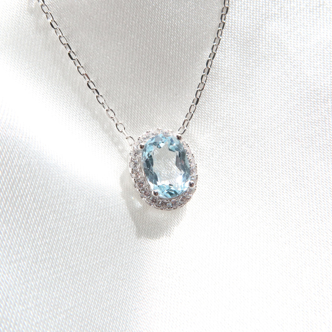 1.25 Carat Alexandrite in Oval Halo Pendant 18K White Gold Floating Diamond Necklace - Lush and Company